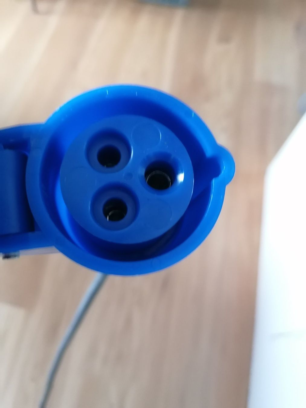 Cavi: 16 Ampere Kabel – Usato da Geroldswil venduto da Dirici 2