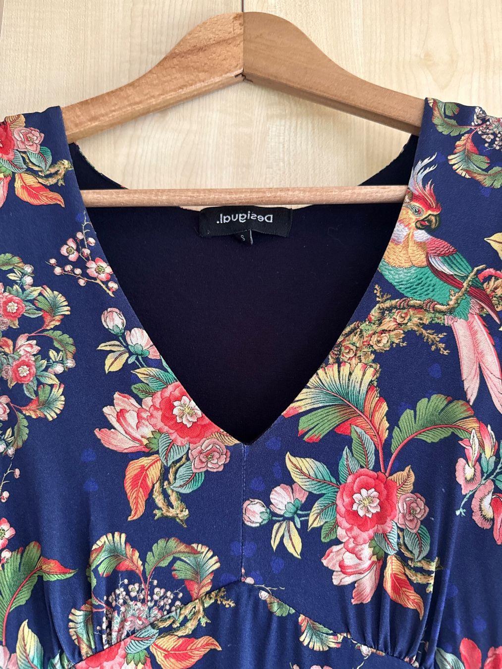 Desigual Kleider: Elegantes Kleid von Desigual, S – Gebraucht aus Schaffhausen von Minzli380 1