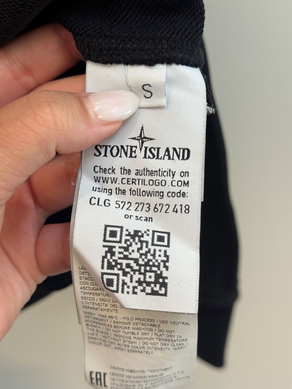 Stone Island Pulls & Sweat-shirts: Stone Island Pullover Patch schwarz Grösse S guter Zustand – D'occasion à Illnau par Bigmama14 2