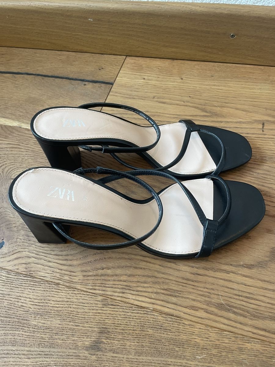 Zara Damenschuhe: Zara Black Heeled Sandals, Size 39 – Neu (gemäss Beschreibung) aus Roche VD von closetcleanse 4