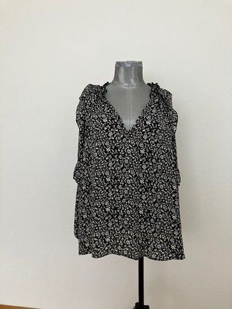 Blouse femme noire à motifs floraux,  Violeta T M