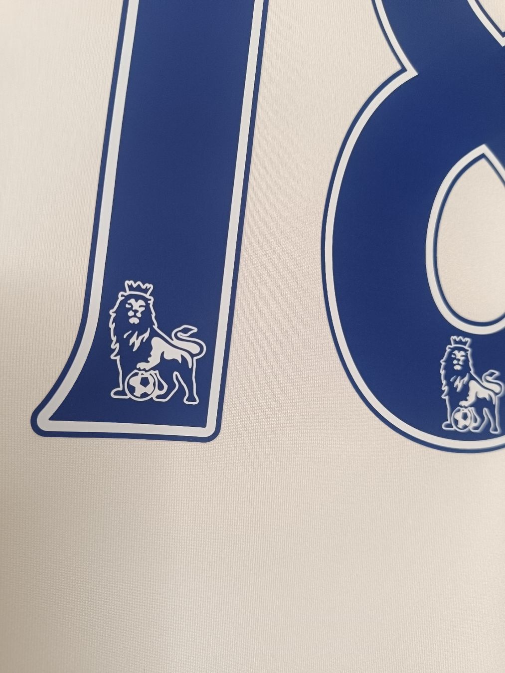 Tottenham Canottiere & Pantaloni: KANE #18 Original Tottenham 2014-15 Home Trikot – Nuovo (secondo la descrizione) da St-Léonard venduto da SwissDealsJersey 4