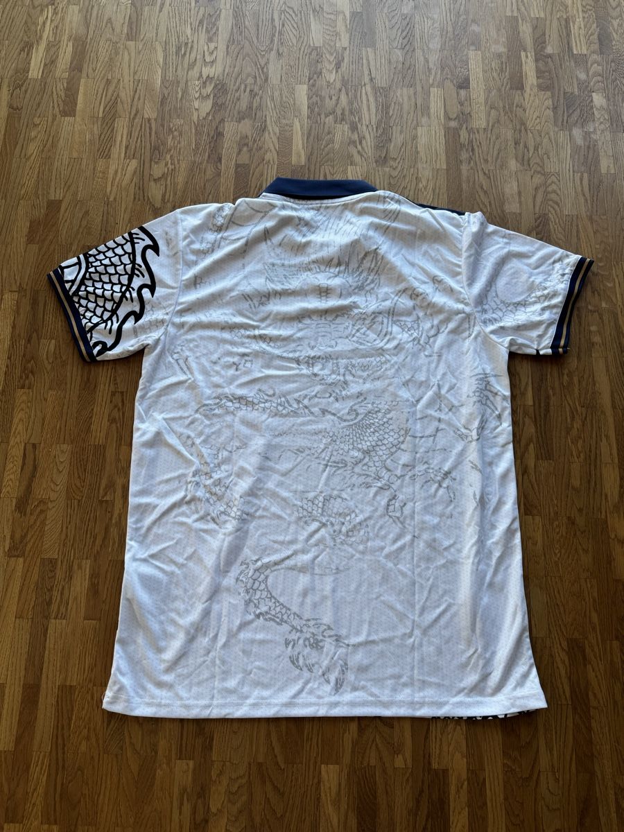 Canottiere & Pantaloni: Real Madrid Drachen Trikot – Nuovo (secondo la descrizione) da Zwingen venduto da mpr_7ykk 1