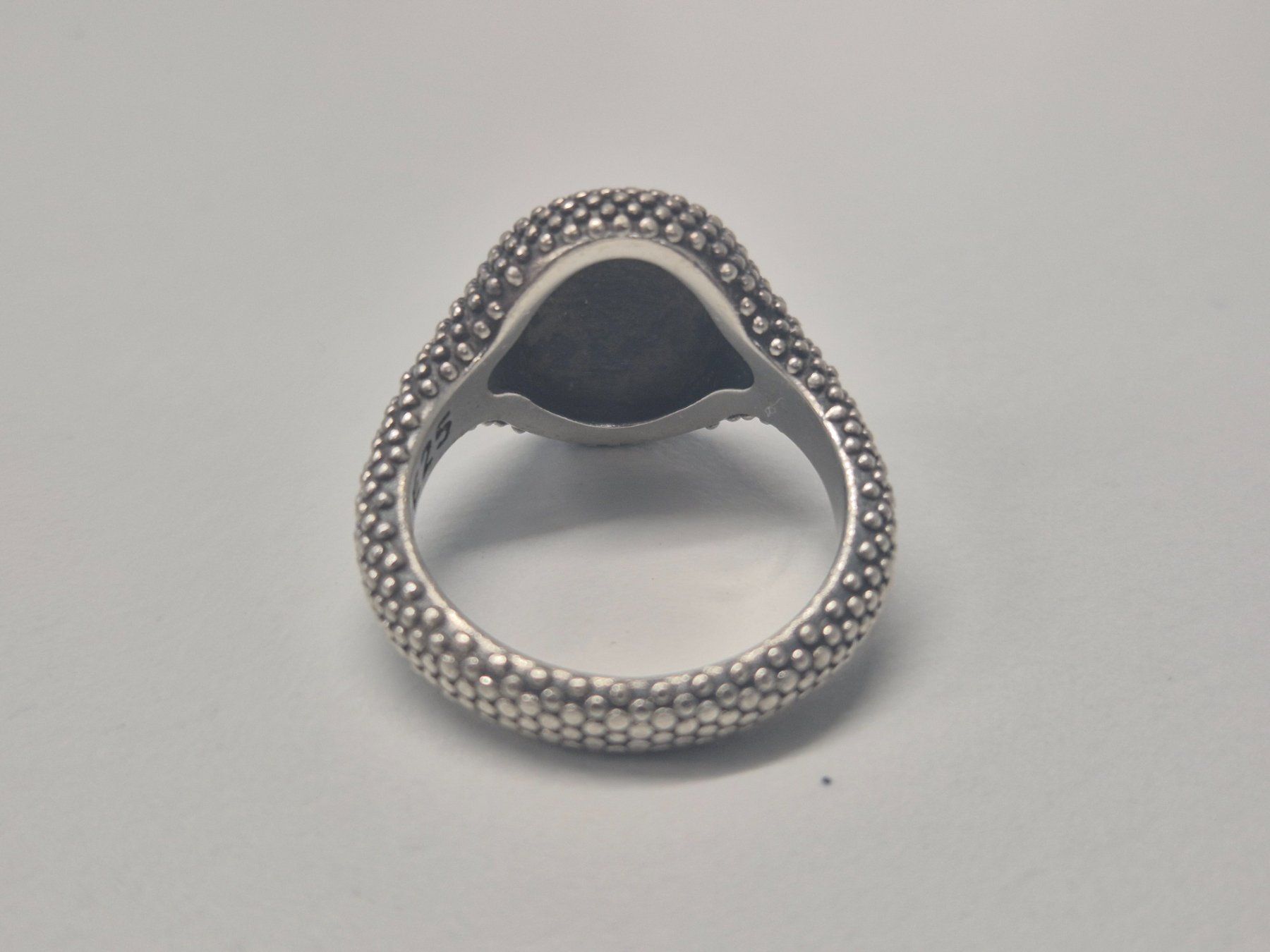Anelli: NOVE25 Silber Ring mit Noppen Muster, 925er, 8.7g, 1.8cm – Usato da Luzern venduto da lupol_Verwertungen 2