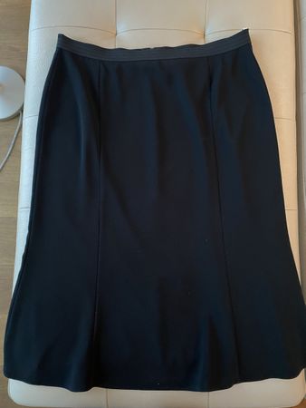 Jupe/Rock schwarz elegant fällt schön Gr. 46