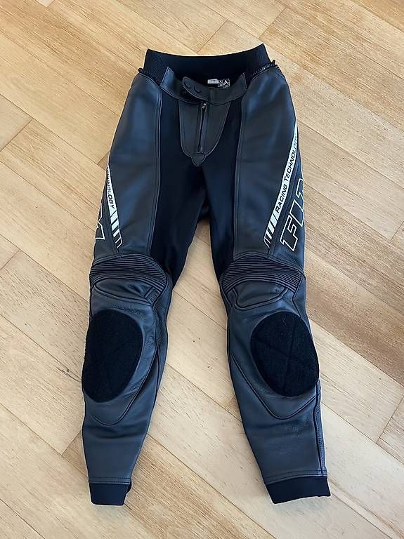 Hosen: Motorradhosen (Leder) - Preis VB – Gebraucht aus Wolfhausen von dom_w