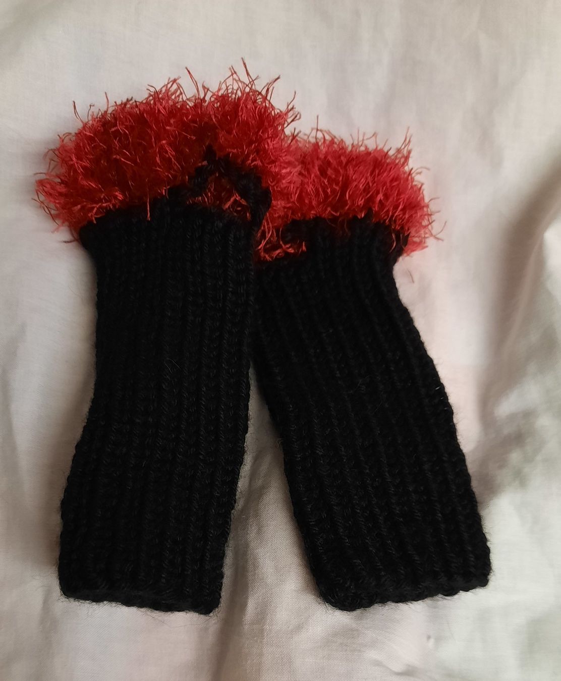 Handschuhe & Handstulpen: pro Paar Pulswärmer CHF.15.00 Neu – Neu (gemäss Beschreibung) aus Spreitenbach von Margot-09 3