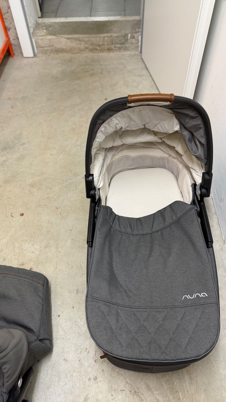 Nuna Carrozzine: Numa Demi Grow Kinderwagen - Set – Usato da Oberweningen venduto da mar_wtg5 9