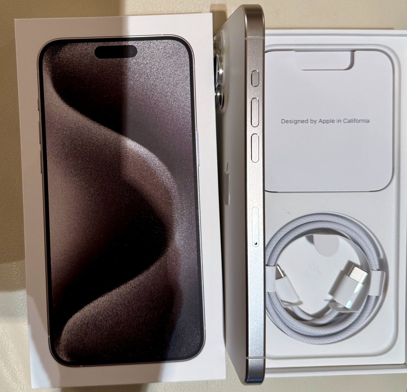 Apple Telefoni cellulari / Smartphones: Apple iPhone 15 Pro Max 1TB, White Titanium – Nuovo e nell'imballaggio originale da Genf venduto da SALES2013SALES 3