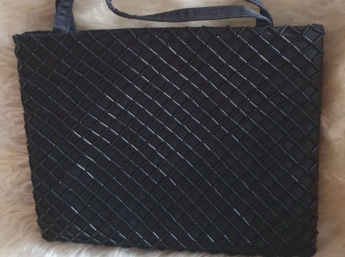 Borse da donna: Bestickte Satin Abendtasche – Usato da Niederlenz venduto da clea50