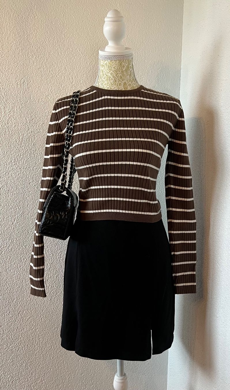 Tally Weijl Top: TW Crop Top – Nuovo (secondo la descrizione) da Otelfingen venduto da houseofstae