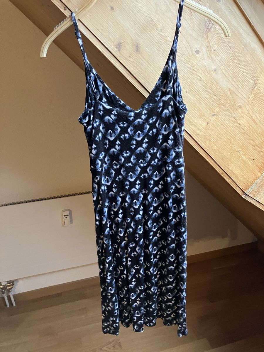 H&M Vestiti: gemustertes Sommerkleid XS – Usato da St. Gallen venduto da andreav. 1