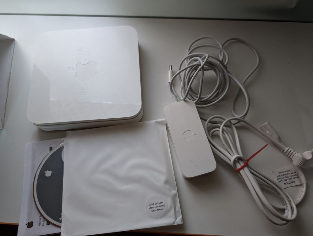 Apple Airport Extreme Base Station Wireless Router (Gebraucht) in ...