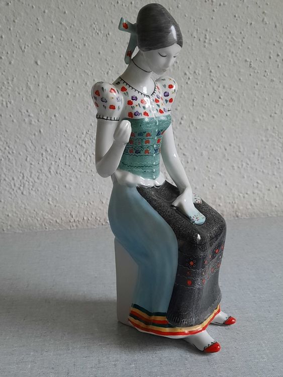 Porzellan Figur Hollohaza, Ungarn. Sehr schöön Kaufen auf Ricardo
