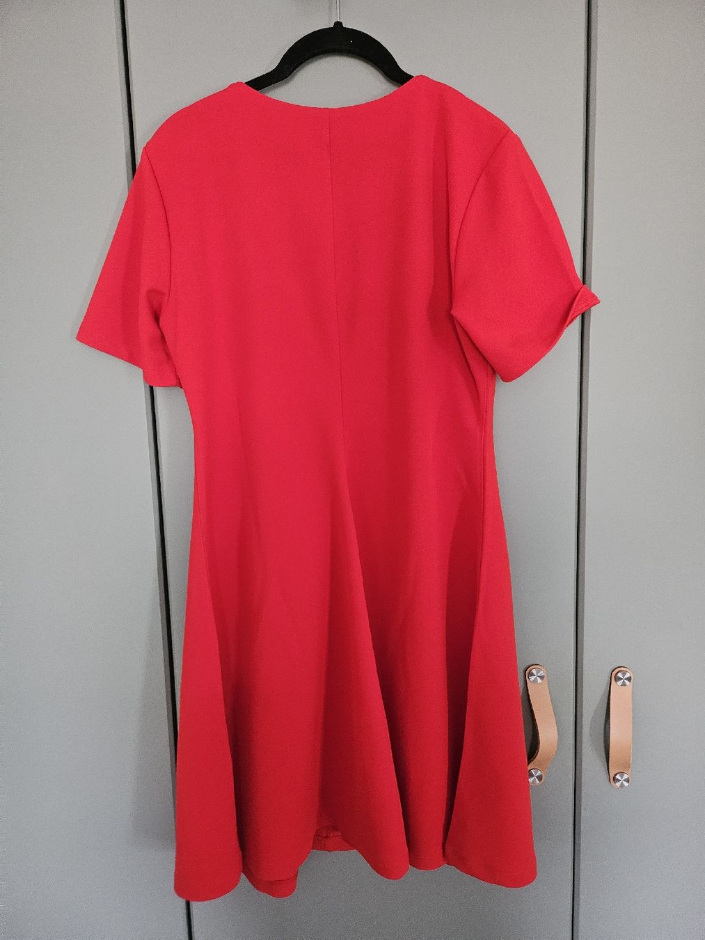 H&M Vestiti: Jolie robe rouge – Nuovo e nell'imballaggio originale da La Tour-de-Peilz venduto da mar_2r26 2
