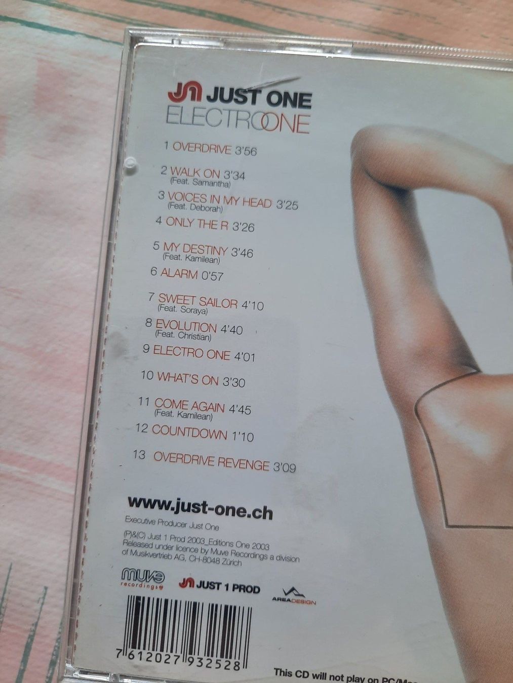 CDs: Cd Just One ( Sens Unik ) - Electro one – D'occasion à Pully par bro_n52j 2
