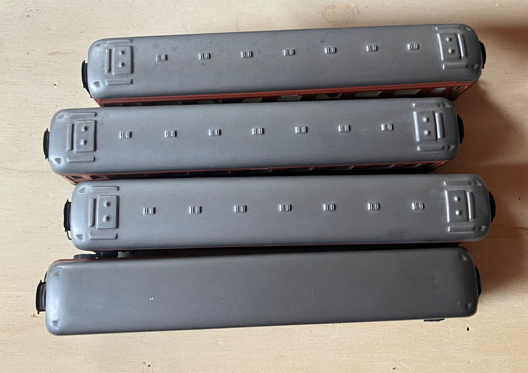 Märklin Modellini di ferrovie: 3 voitures et un fourgon Märklin des SJ – Usato da Dompierre VD venduto da immorentes 4