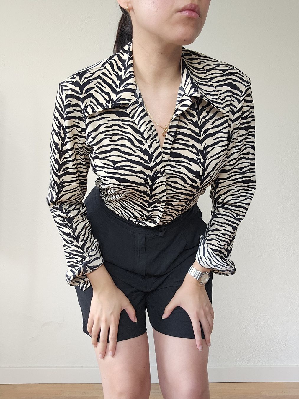 Camicette: Vintage Zebra Bluse Made in Italy, Gr. M, 100% Polyester – Usato da Zürich venduto da Mme.Sora
