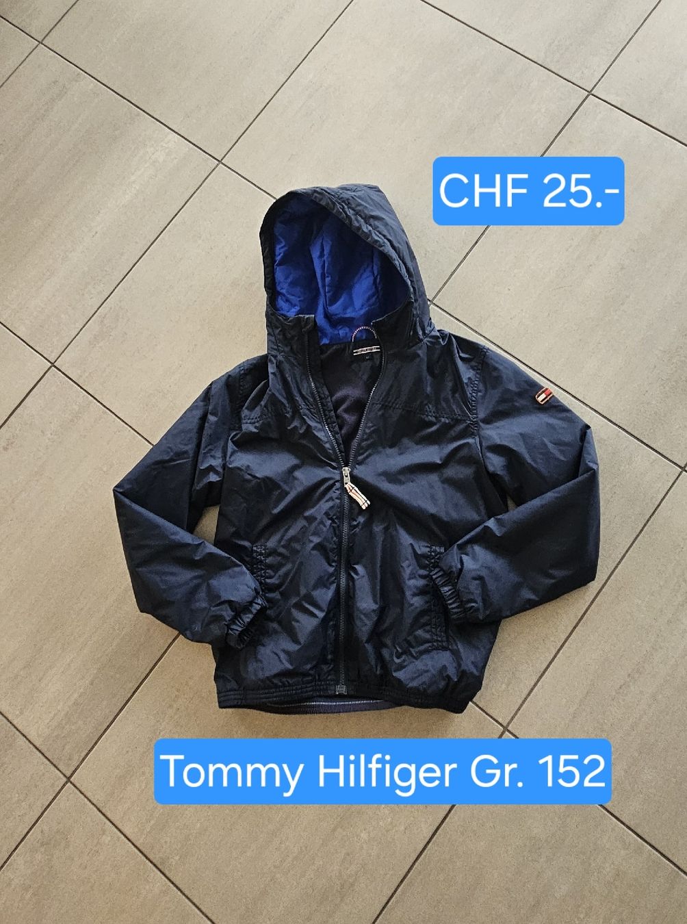Tommy Hilfiger Jacken & Mäntel: Tommy Hilfiger Übergangsjacke Grösse 152 – Gebraucht aus Walchwil von Sandy08