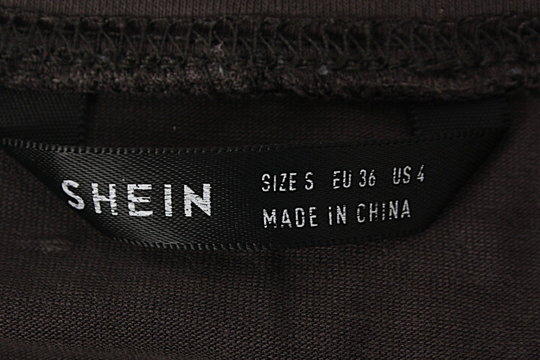 Shein T-Shirts: SHEIN T-Shirt gr. S – Gebraucht aus Zollikofen von Restwert_Zollikofen 4