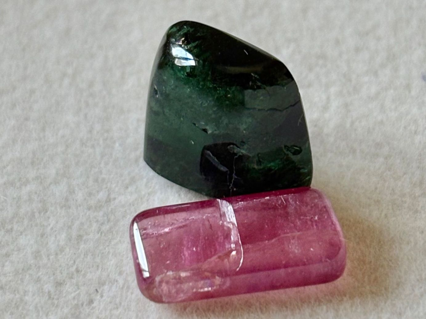 Pierres précieuses: Turmaline Rosa und Grün – D'occasion à Brugg AG par lau_9rvy