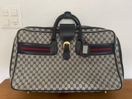 Gucci hübscher Koffer Weekend Bag Logo Muster Leder Einsätze
