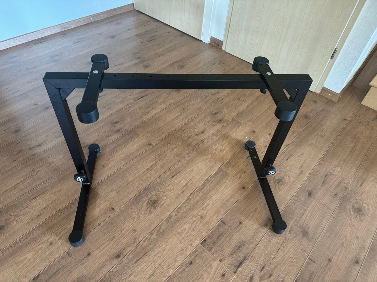 Yamaha Strumenti musicali: Piano électrique Yamaha EZ 220 + table à clavier – Usato da Hermenches venduto da fmont2 2