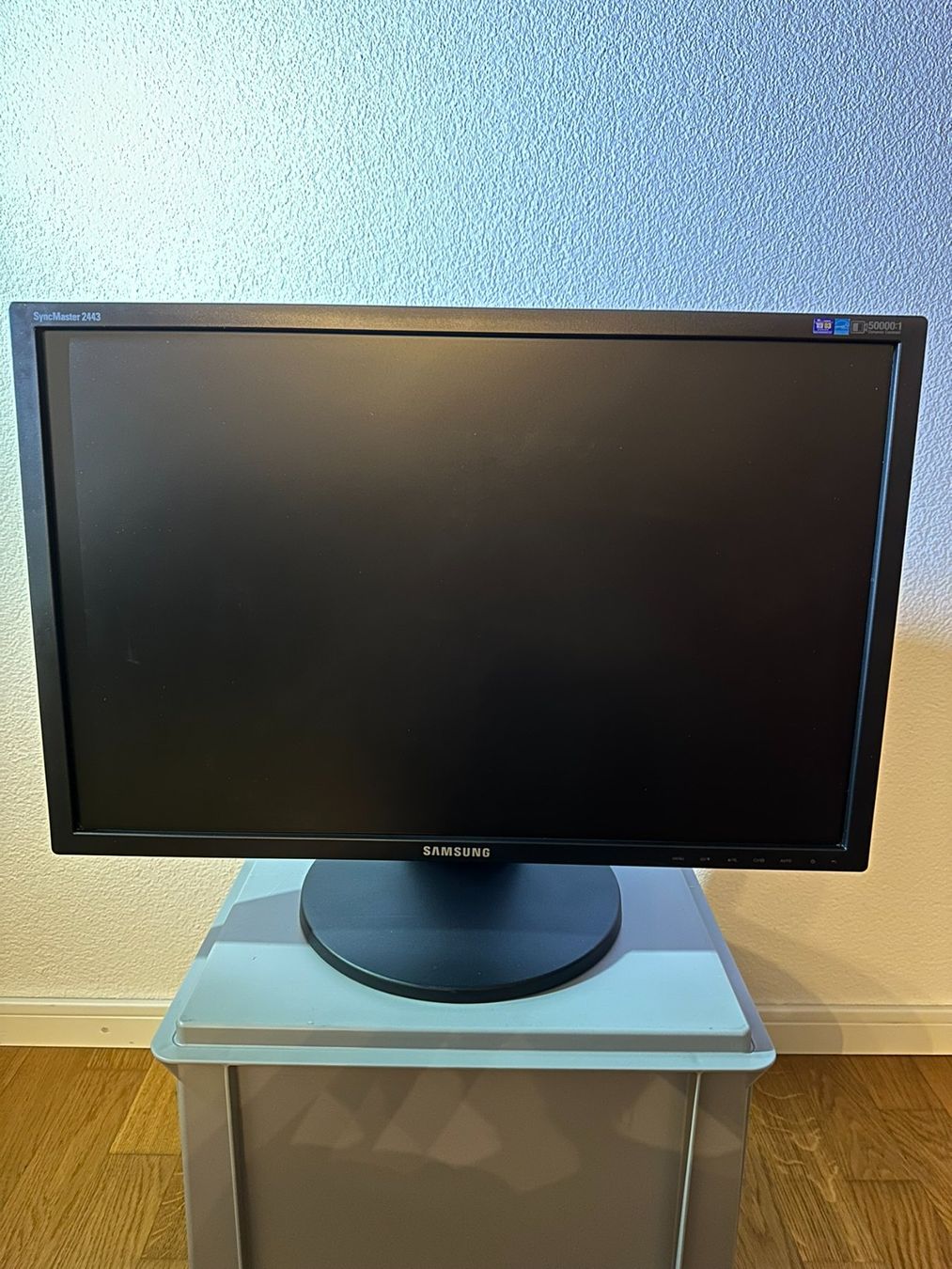 Samsung Monitore: Monitor - Samsung SyncMaster 2443 – Gebraucht aus Luzern von ahabeler