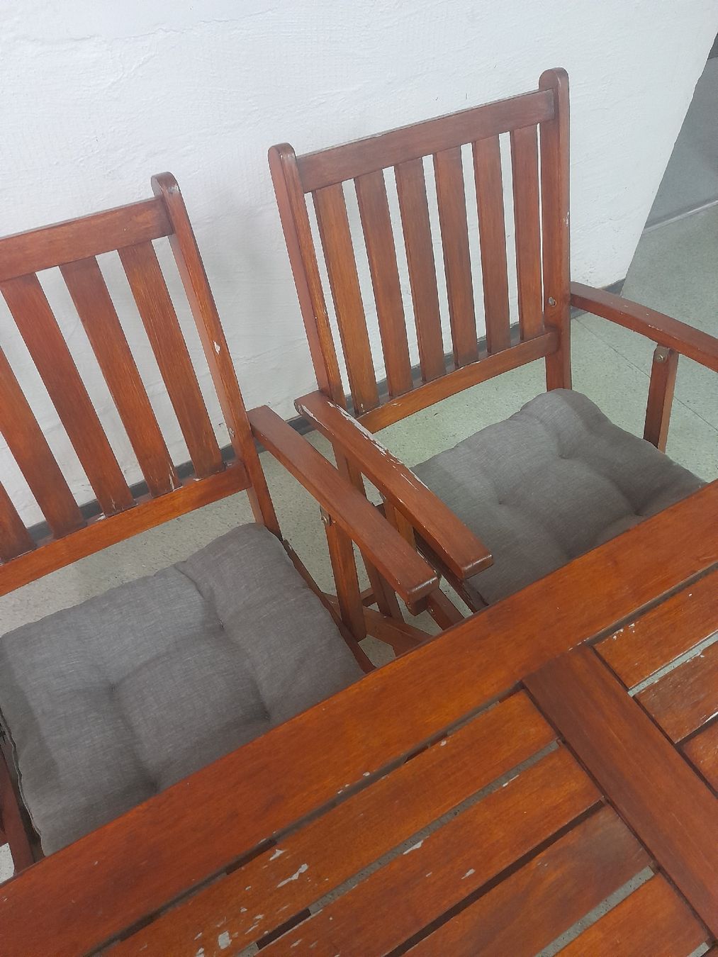 Set de table et chaises: Garten Möbel – D'occasion à Glattbrugg par B_B 4