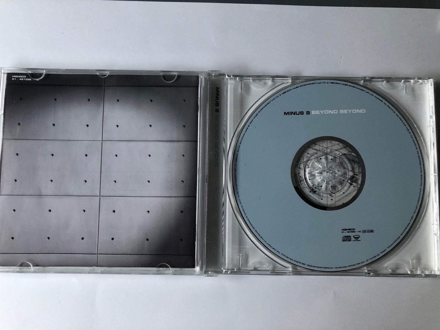 CDs: Minus 8 - Beyond Beyond – D'occasion à Oberried Brienz par Chyara 3