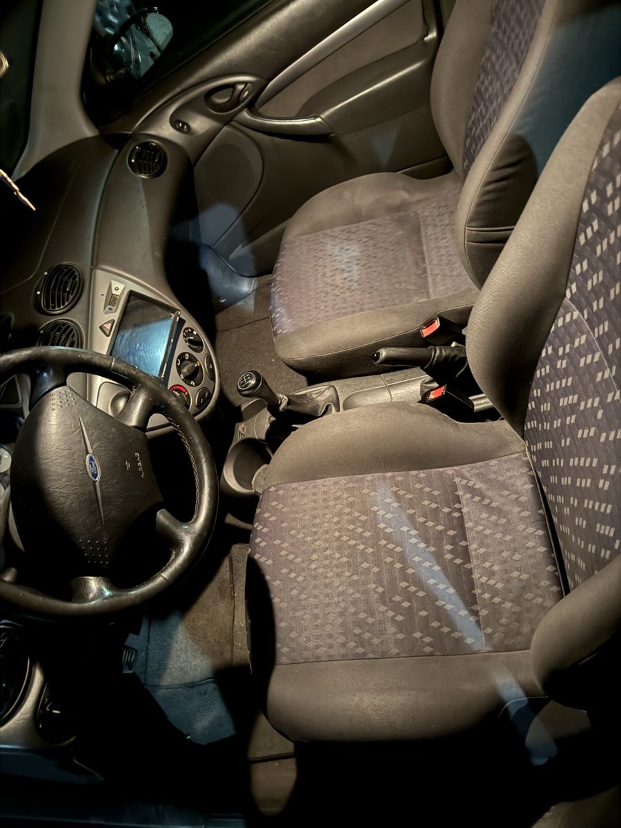Ford Automobili: Ford Focus 1.6 16V – Usato da Kradolf venduto da ram_2vsp 4