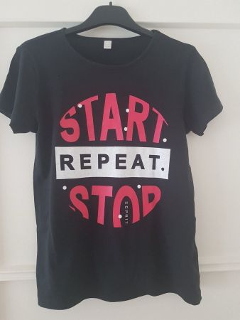 T-shirt fille Esprit taille M,152-158 cm