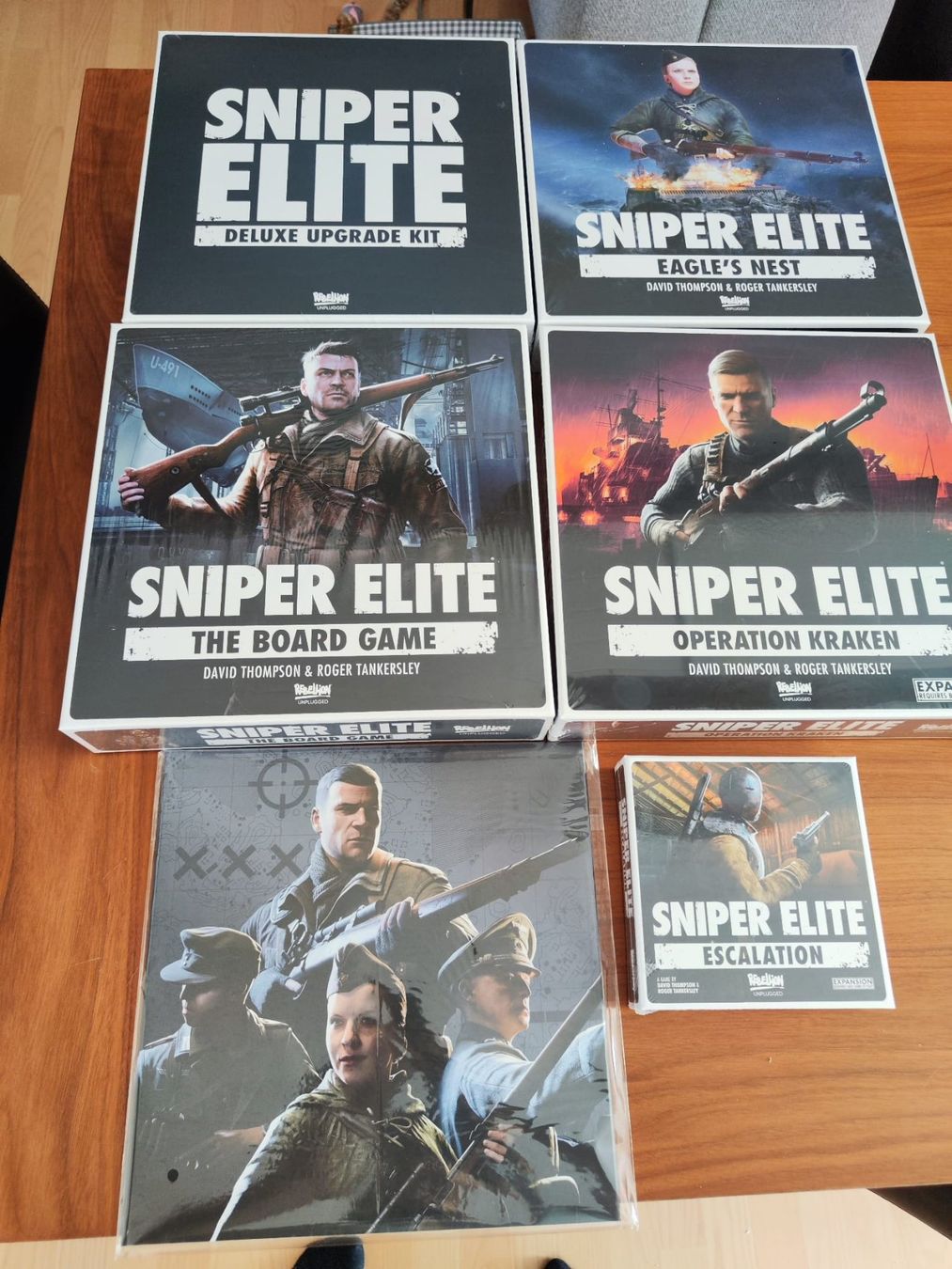 Spiele: Sniper Elite Brettspiel bundle ovp – Gebraucht aus AEUGSTERTAL von MarcAltherr
