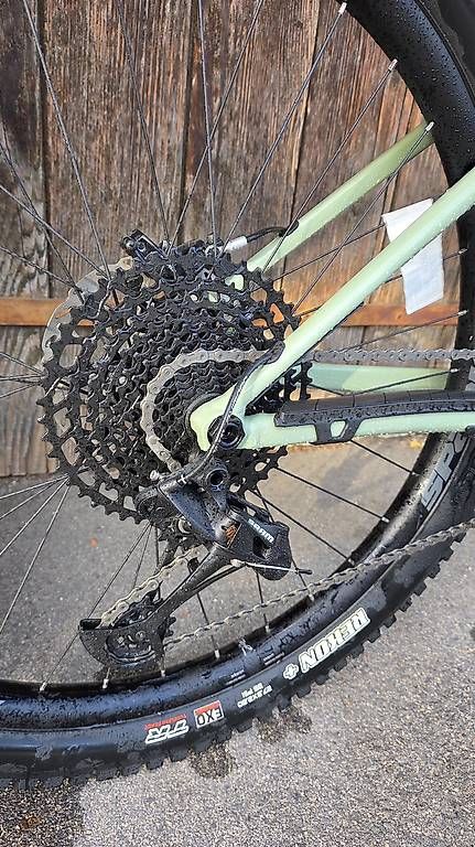 Commencal Biciclette: Vélo commencal META – Nuovo e nell'imballaggio originale da Grancy venduto da nic_5j28 4