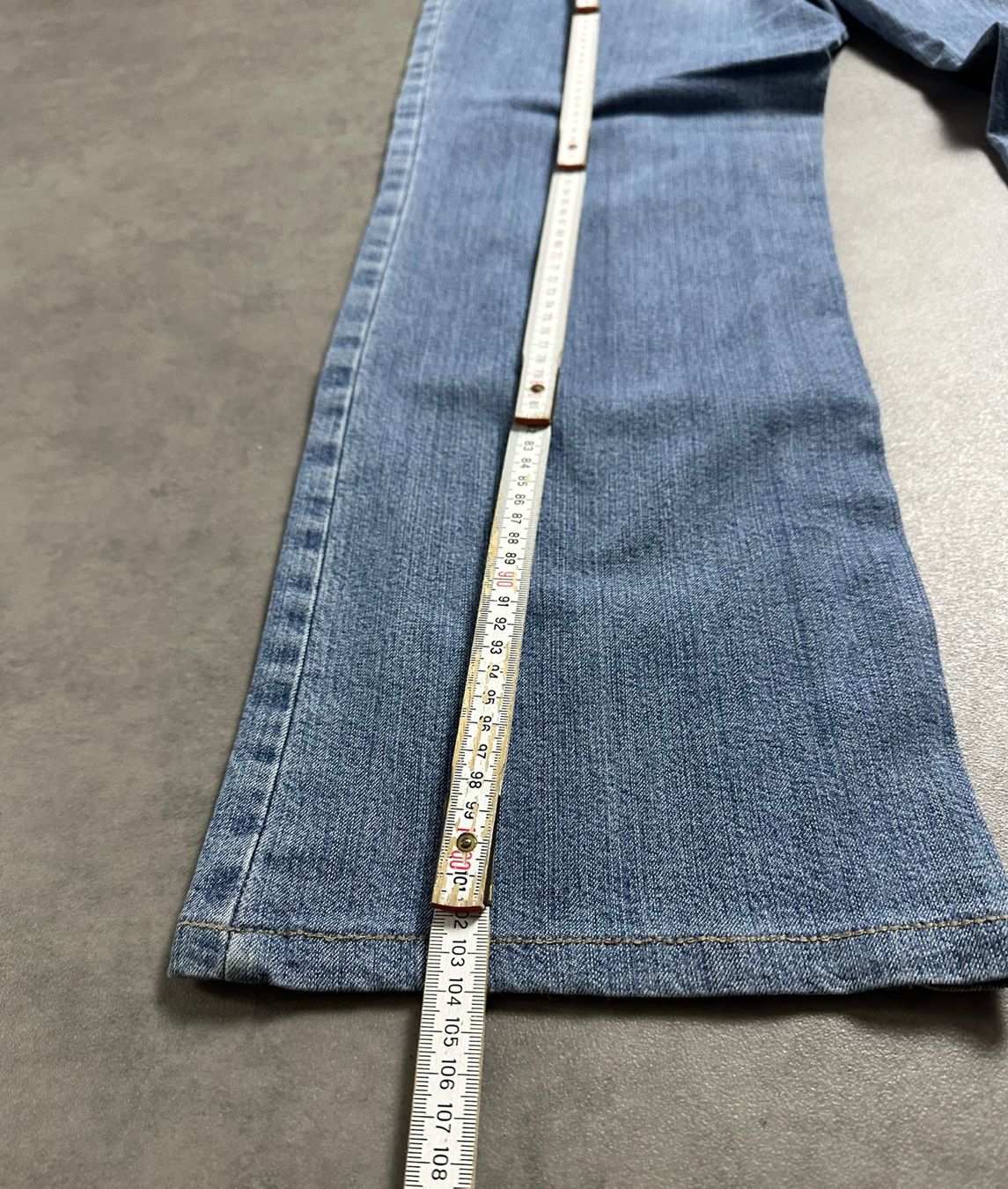 Jeans: Bogner Jeans Grösse M – Gebraucht aus Wolfhalden von GodzillaArchive 2