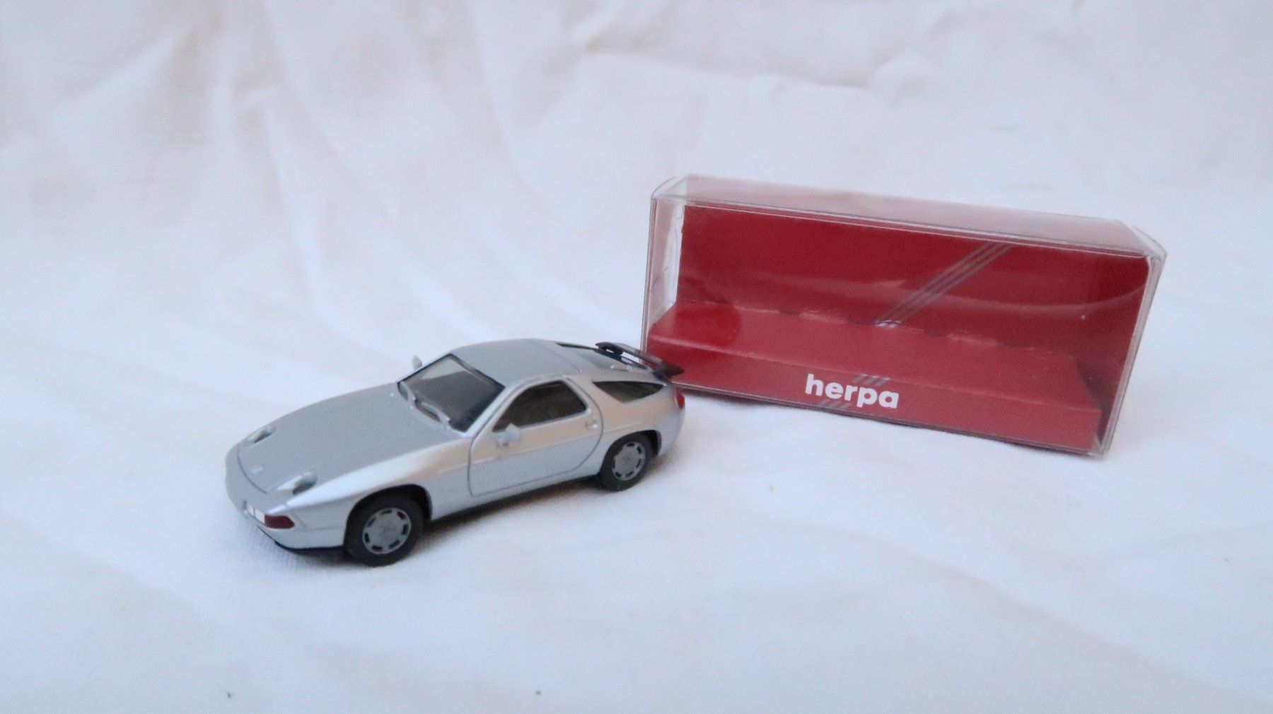 Porsche Modellautos: Herpa Porsche 928 S4 – Gebraucht aus Muttenz von Laeckerlihamschter 1