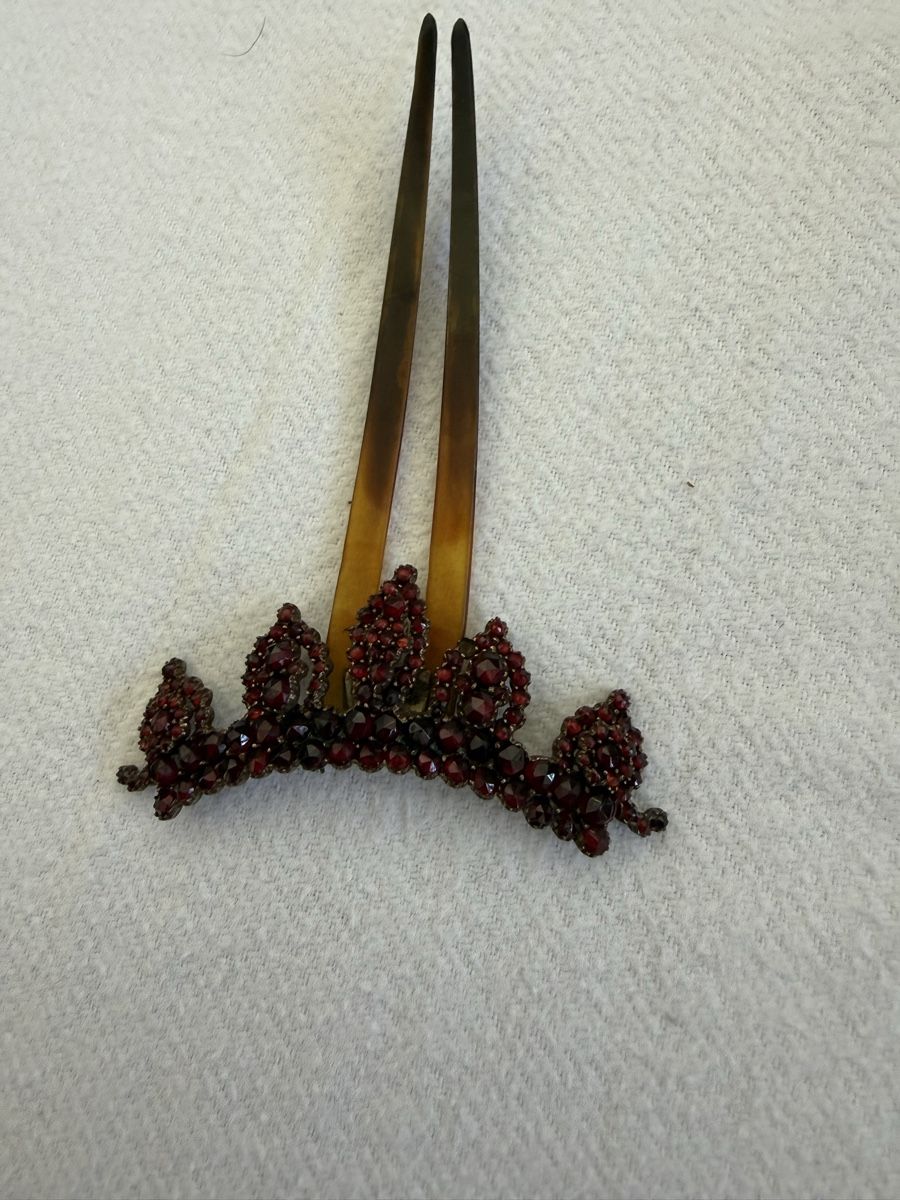 Accessori per capelli: Antike Haarforke, Krone aus Böhmischem Granat – Usato da Neuhausen venduto da DELY 3