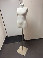 2x Schaufensterpuppe Damenkörper weiss mit Ständer