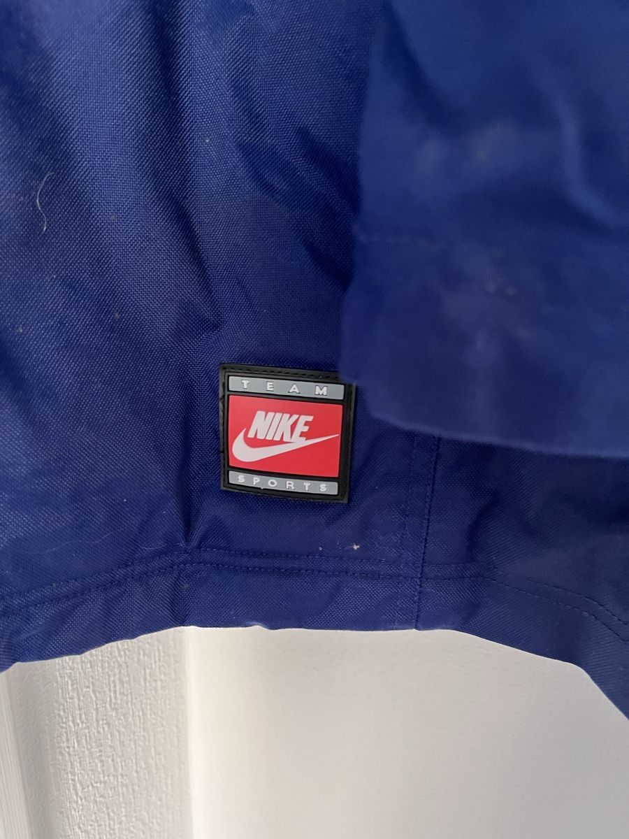 Cappotti: Vintage Nike Windbreaker Jacket - L – Usato da Lausanne venduto da Danash 1