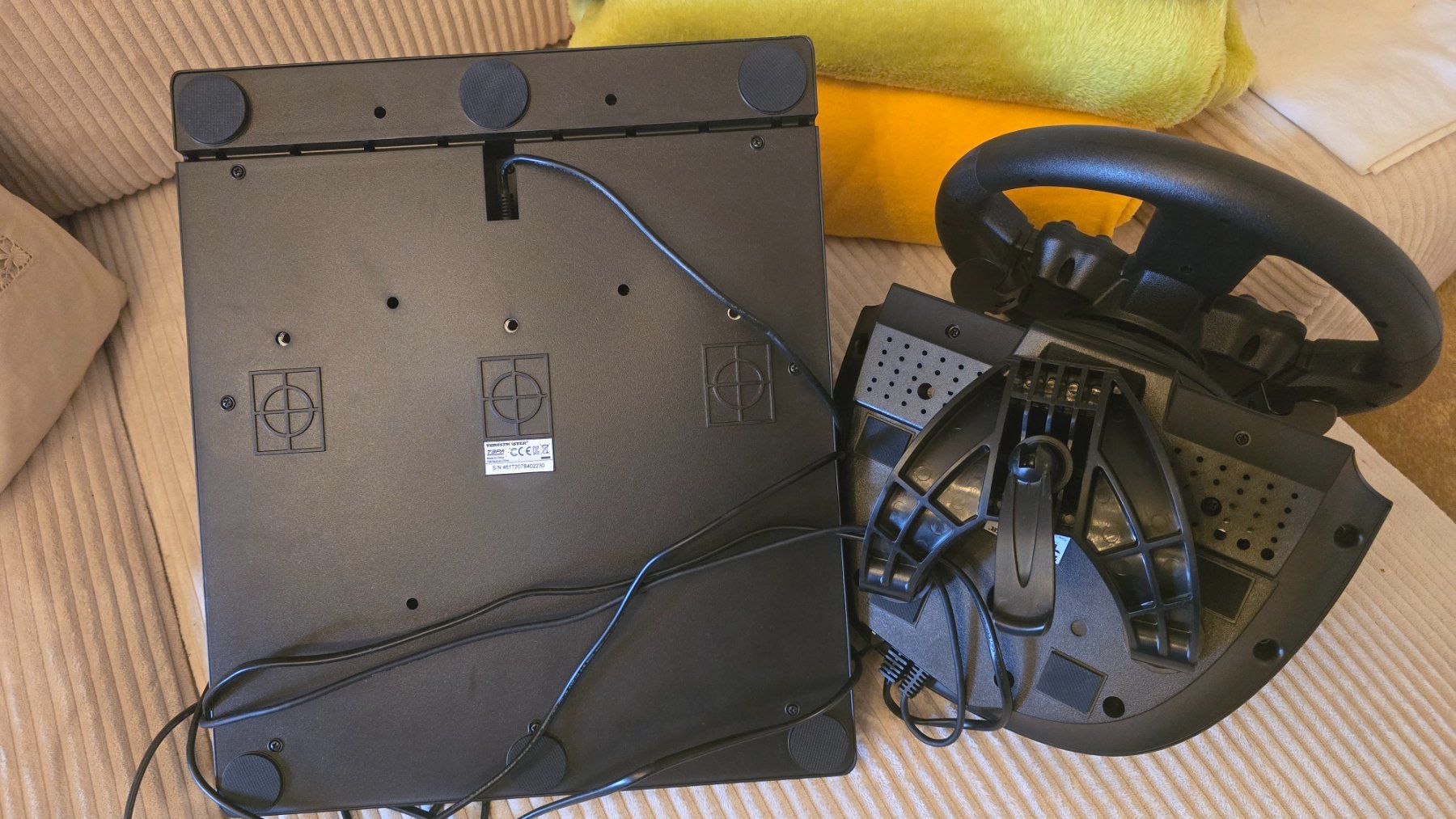 Thrustmaster Manettes: Thrustmaster TMX Force Feedback Lenkrad + Pedale ab Fr. 1.- – Défectueux à Zürich par davescustom 1