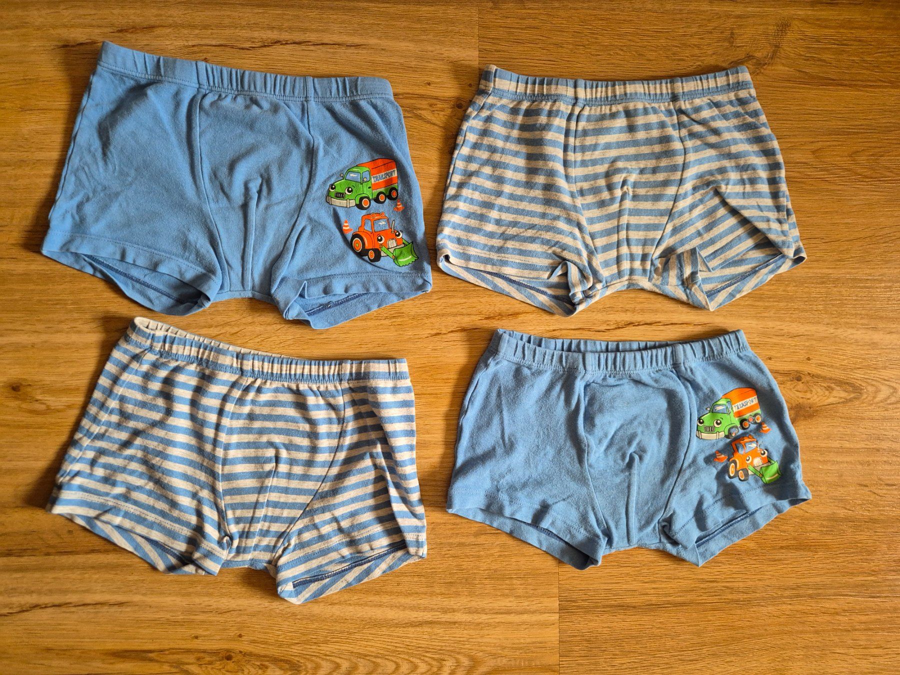 Migros Biancheria intima: Boxershorts Gr. 110/116 – Usato da Giswil venduto da 0G6