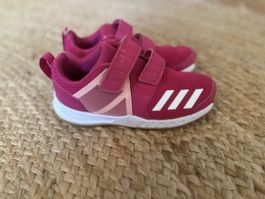 Adidas Hallenschuhe  pink mit Klettverschluss gebraucht