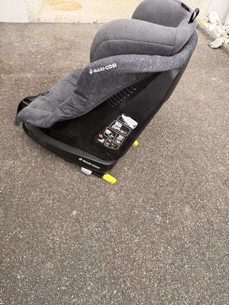 Maxi-Cosi Seggiolini per auto: Maxi-Cosi Babyschale - Kindersitz  – Usato da Sirnach venduto da Iemiroc 2
