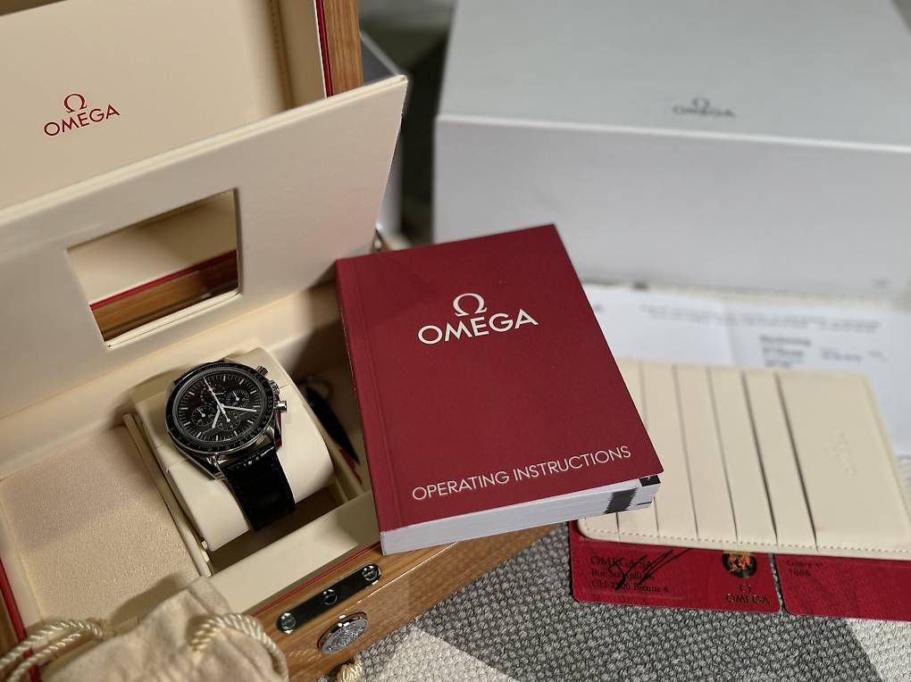 Orologi: Omega Speedmaster Moonwatch Mondphase – Usato da Aarburg venduto da gutzzzi