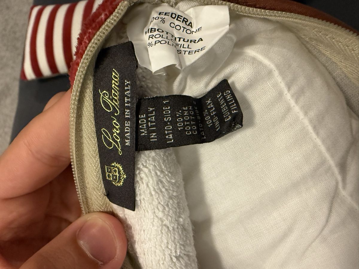 Loro Piana Cuscini: Loro Piana Cushion Red – Usato da Genève venduto da SG_73 1