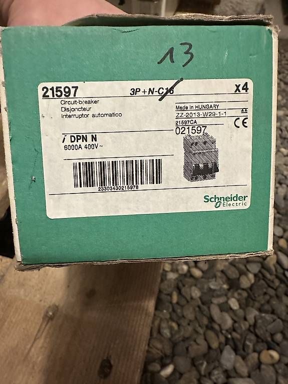 Alimentazione elettrica: Disjoncteur Siemens C13 A  – Usato da Renens venduto da lau_l6j6 1