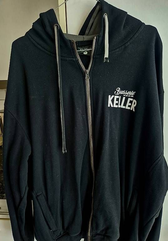 Pullover & Sweatshirts: Herren Hoodie – Gebraucht aus Wetzikon ZH von Juergen_B 1