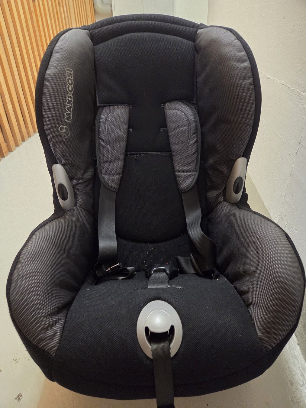 Maxi-Cosi Seggiolini per auto: Maxi Cosi Kindersitz – Usato da Winterthur venduto da DIJANA.18