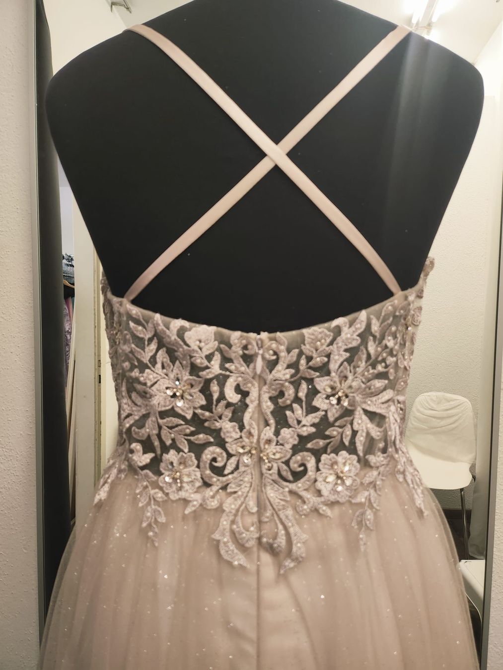 Vestiti: Champagner Kleid – Nuovo (secondo la descrizione) da Uster venduto da VMT. 4