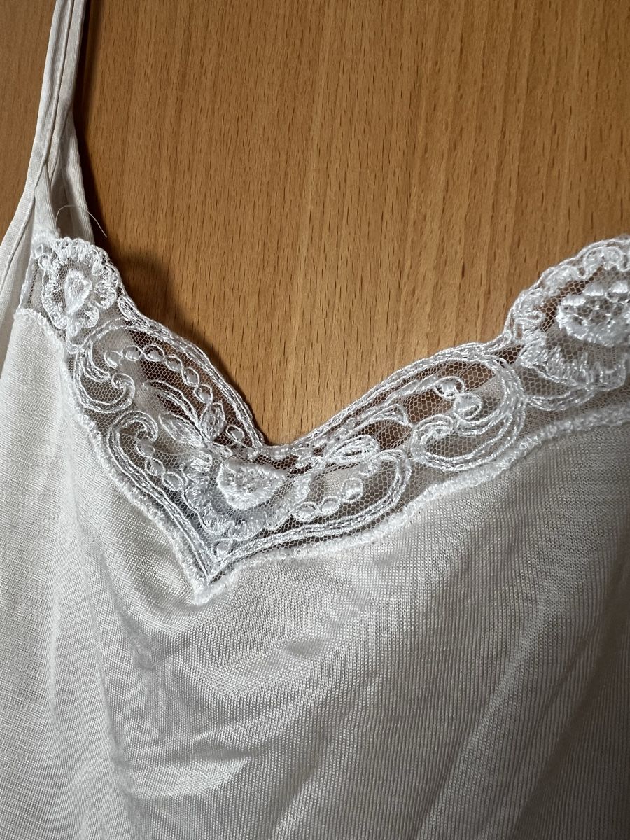 Altra biancheria intima: Bleyle Spaghettiträger-Top Seide Grösse 40 – Usato da Luterbach venduto da vatab 2